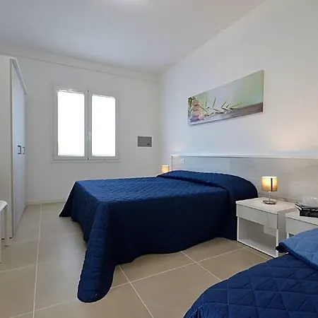 Modern And Bright Flat 700m From The Hotel 2*