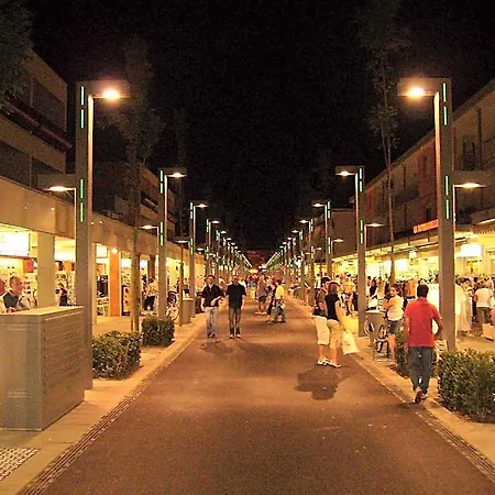 Modern And Bright Flat 700m From The Hotel Bibione